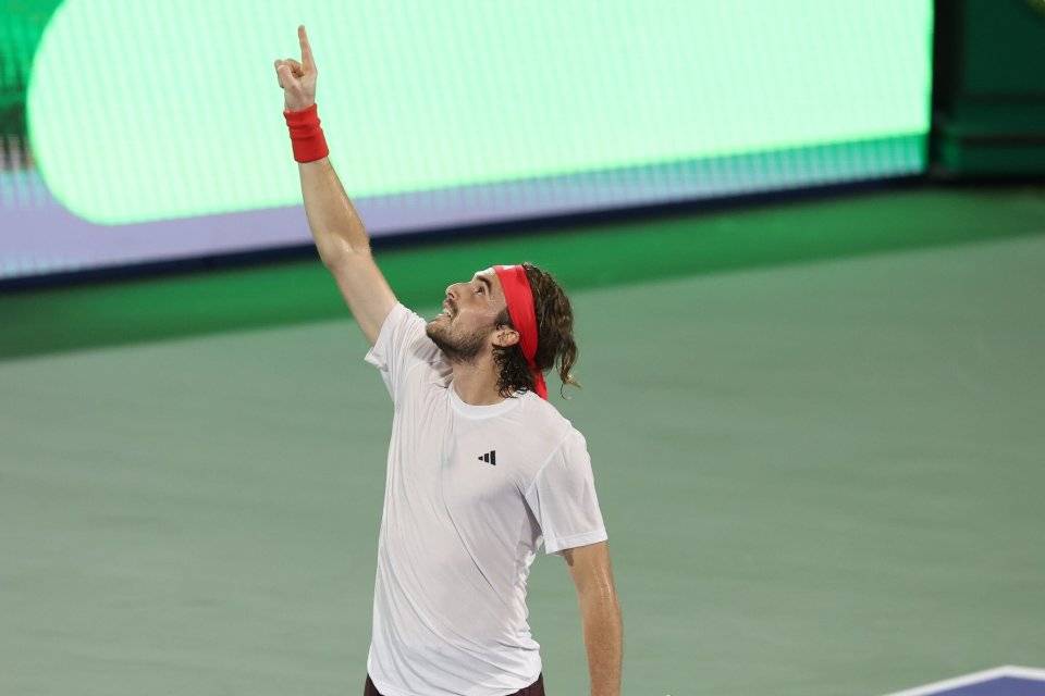 关于温网险胜ATP总决赛，西西帕斯扛起全队的信息