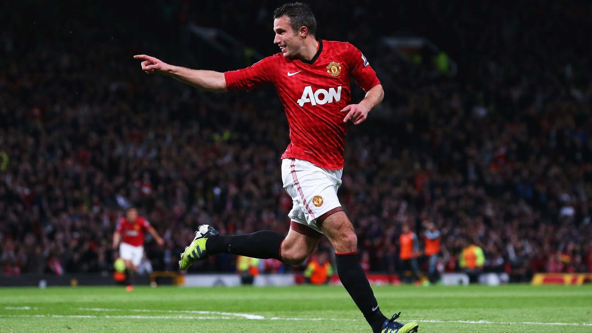 绝杀与纪录之夜，足球如何让世界暂停呼吸