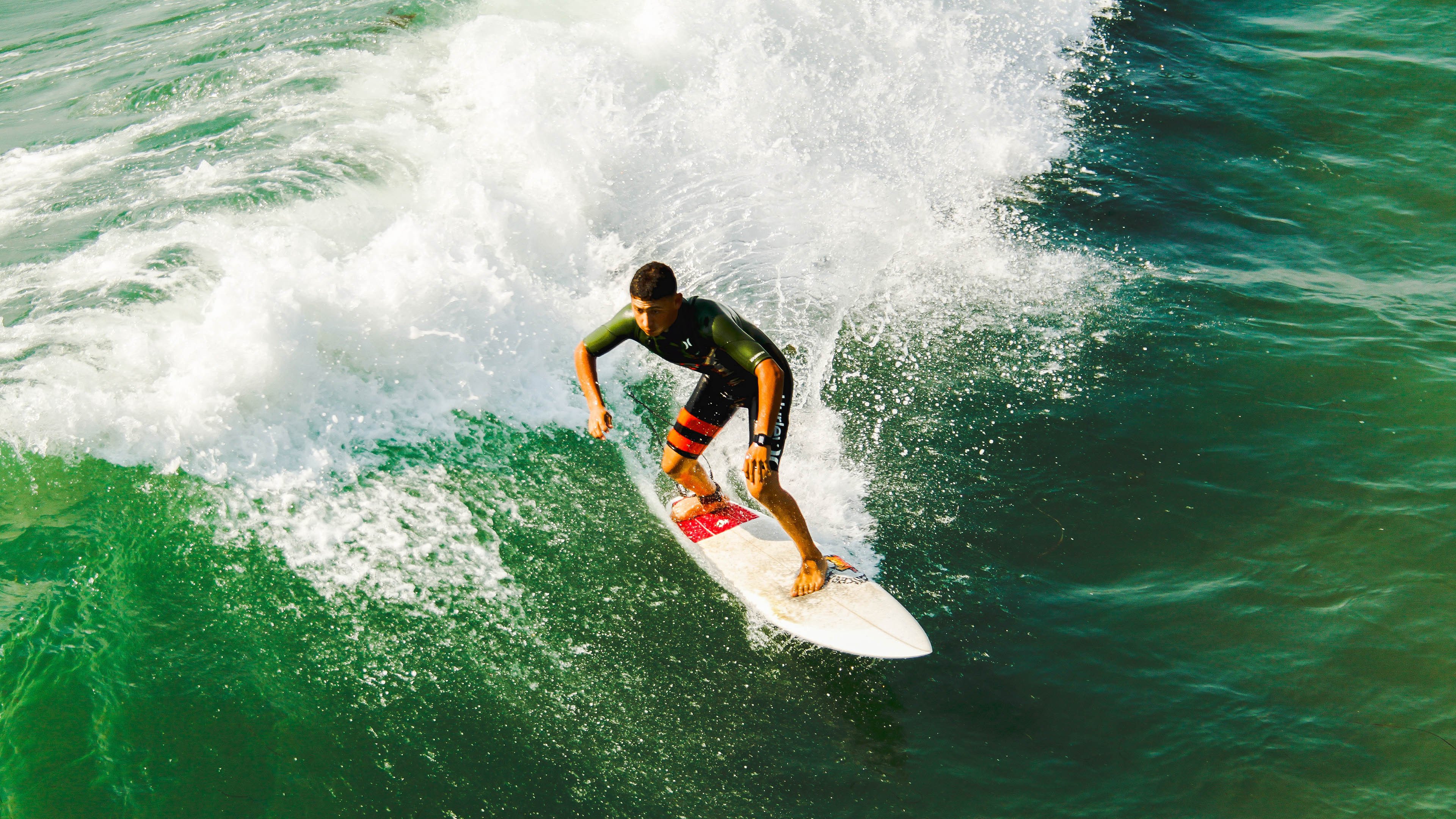 双城记，当丹佛高原的风吹向休斯顿，是童话还是梦魇？