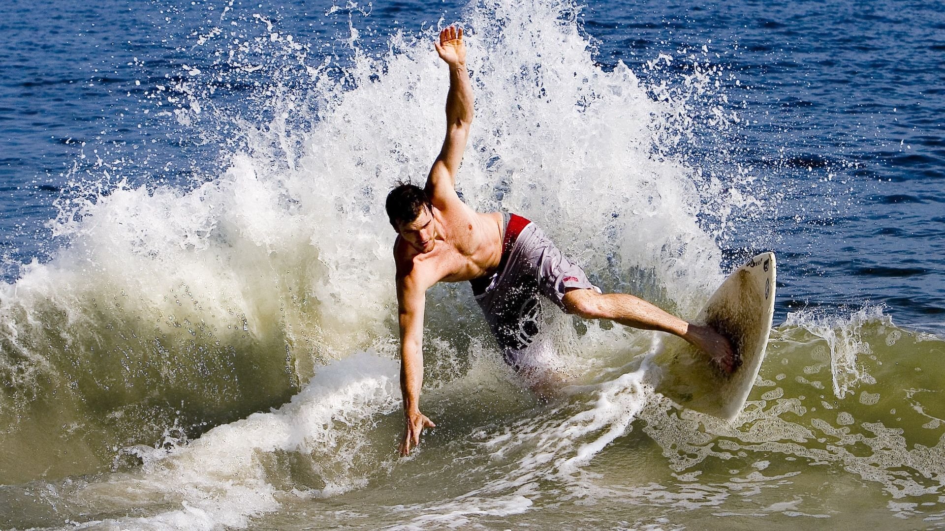 孙兴慜主宰比赛走向，中国打穿摩洛哥，亚洲足球的双重胜利与时代启示